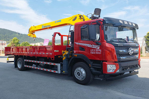 Lorry loading crane