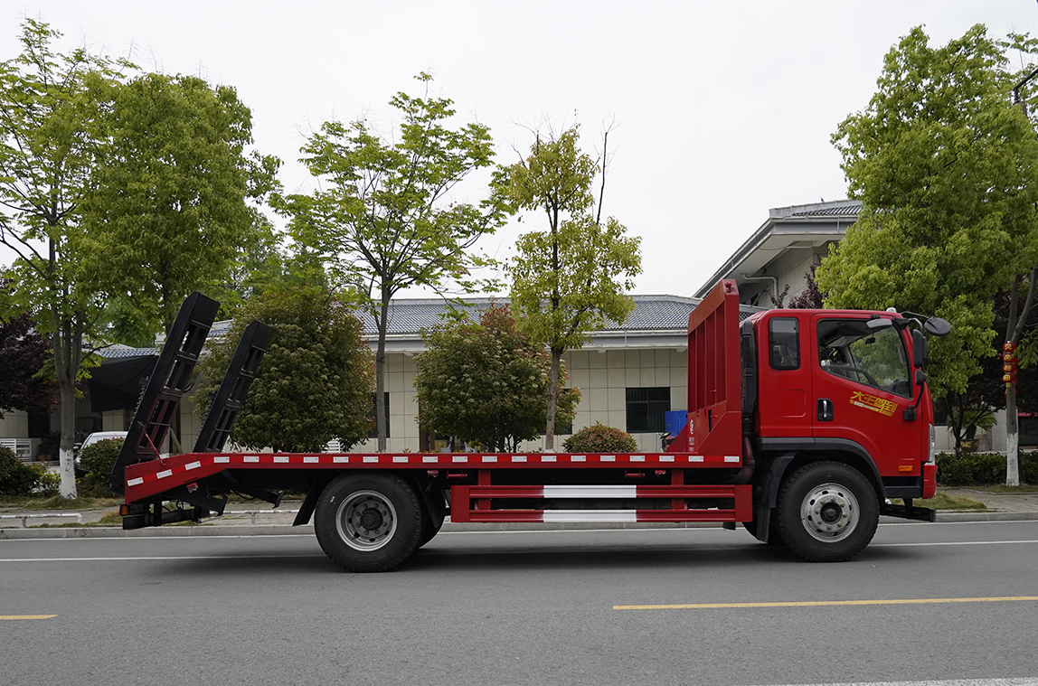 flatbed transport vehicle
