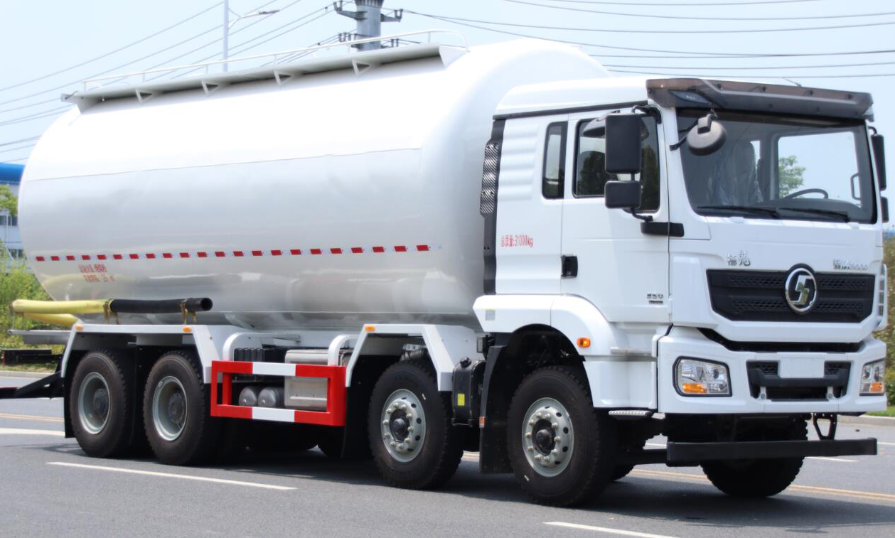 Powder material transport vehicle