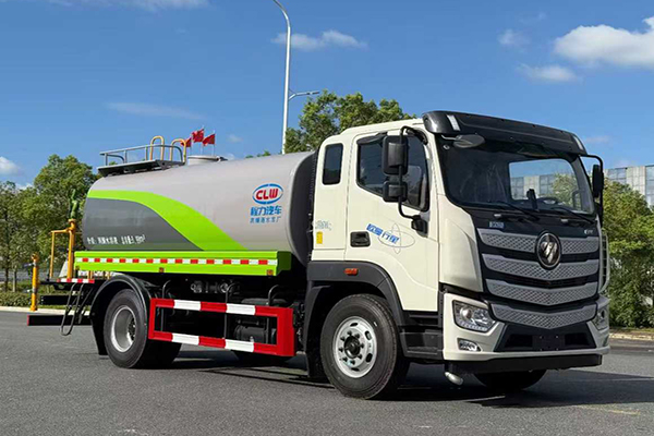 Foton Ouman 10m³ multifunctional high-end sprinkler truck