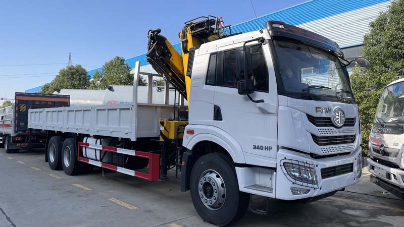 FAW Jiefang 6×4 Folding Arm Truck‑Mounted Crane